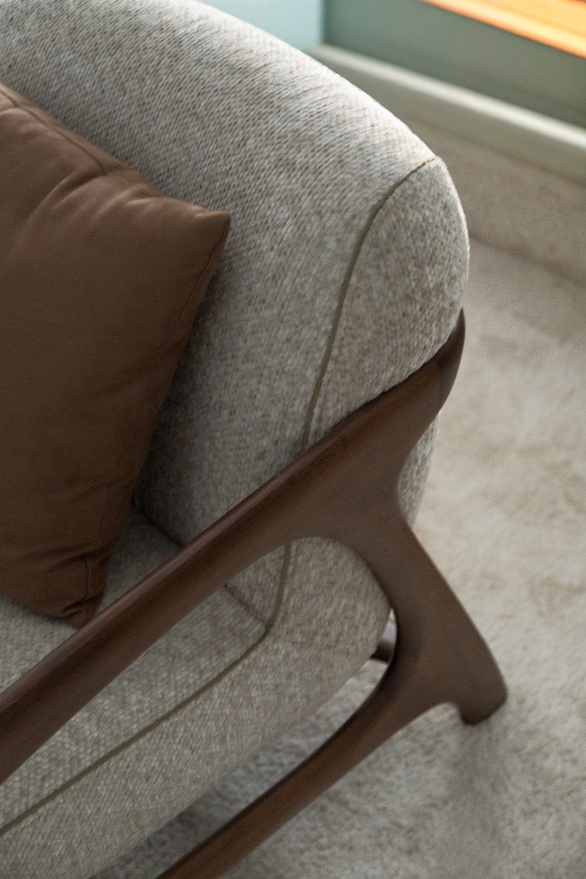 QOYA furniture 79