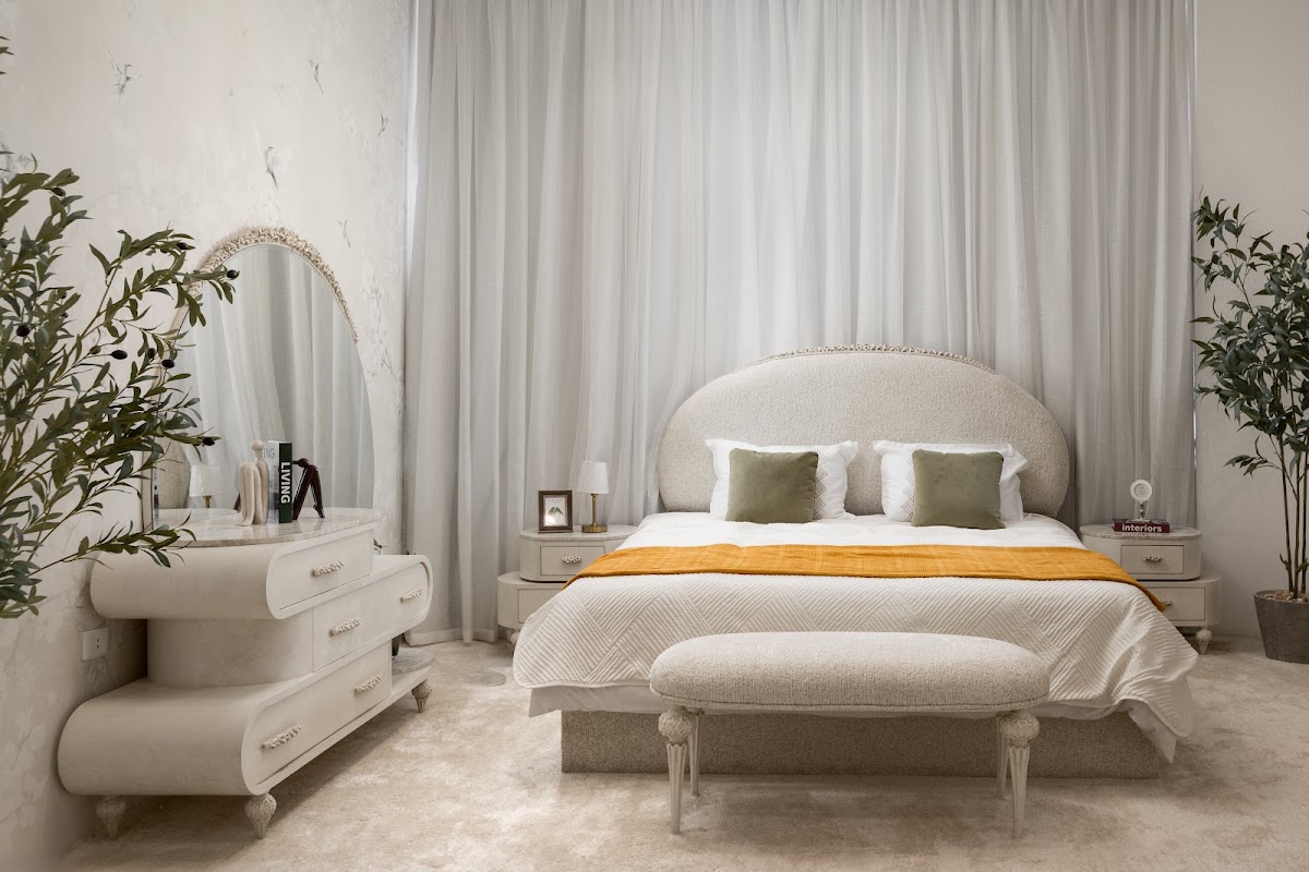QOYA furniture 80